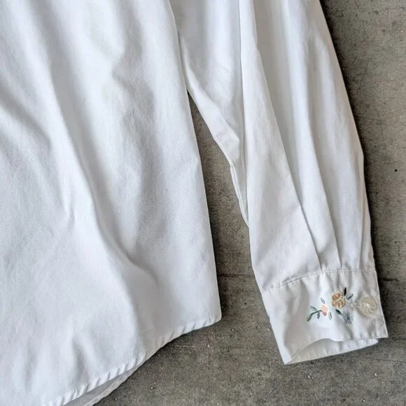 Vintage White Button Down Shirt Colorful Floral Embroidery - Picture 5 of 6